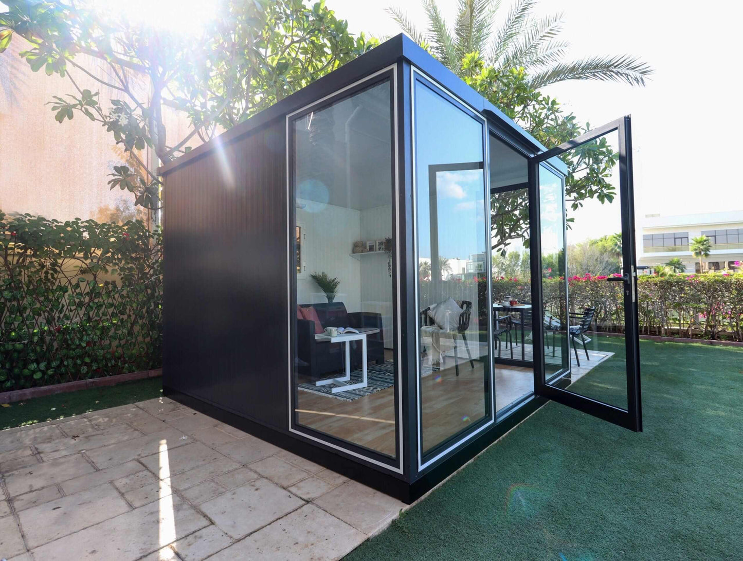 Duramax 10' x 10' Insulated Modern Insulated Glass Shed 32001