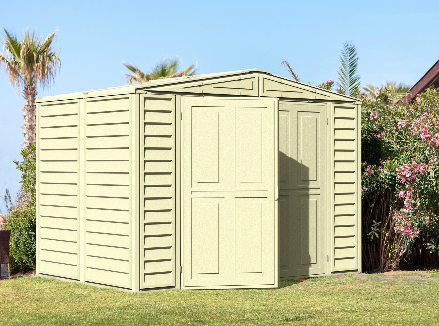 Duramax 8' x 5.5' Large Outdoor Storage Solution 00184