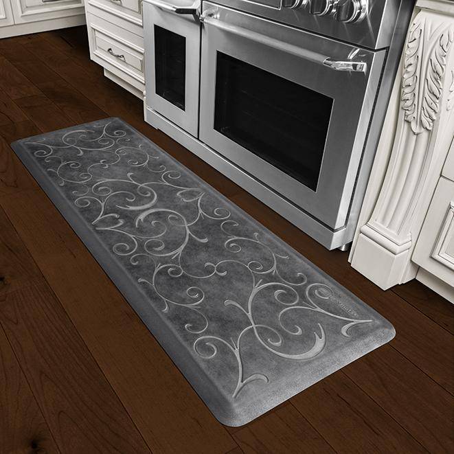 Wellnessmats Bella Estates Shades of Silver EB62WMRBNBLK,Onyx Wellnessmats offers high quality collections of kitchen mats and kitchen rugs.