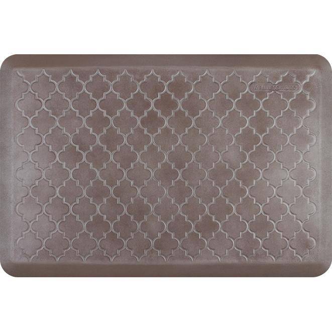 Wellnessmats Trellis Estates Shades of Silver ET32WMRBNBRN,Quartz A popular floor mat with elegant design. A kitchen mat that gives padded support.